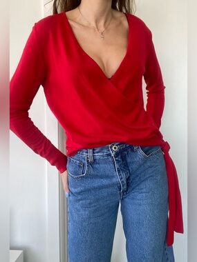 100% Merino Soft Wool Anne Taylor bright Red long sleeve crossover V sweater